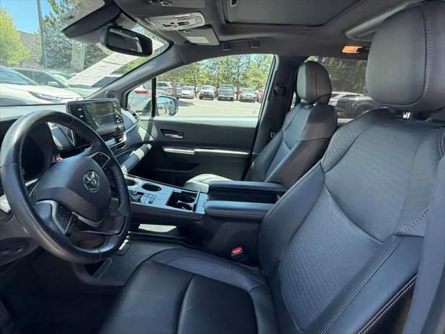 2024 Toyota Sienna Woodland Edition