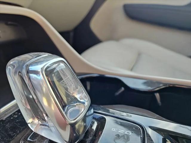 2019 Volvo XC40 T5 Inscription