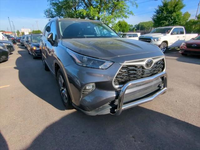 2022 Toyota Highlander XLE for sale near Columbus, OH