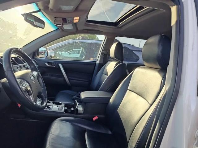 2013 Toyota Highlander SE V6
