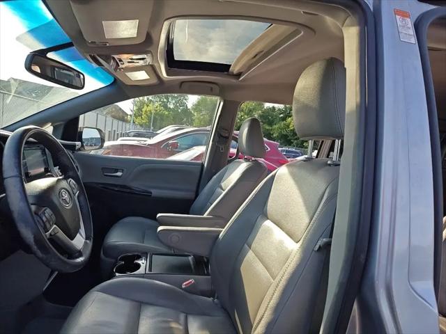 2015 Toyota Sienna XLE 7 Passenger