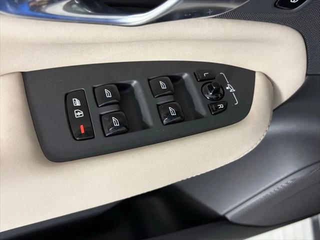 2026 Volvo XC90 Plus, B5 AWD Gas (mild hybrid), Gasoline, Bright, 6 Seats