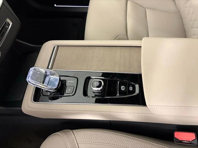 2026 Volvo XC90 Plus, B5 AWD Gas (mild hybrid), Gasoline, Bright, 6 Seats