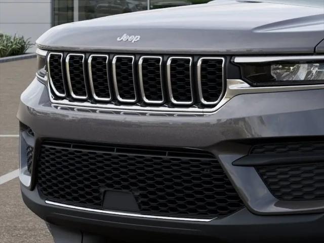 2026 Jeep Grand Cherokee Laredo 4x4