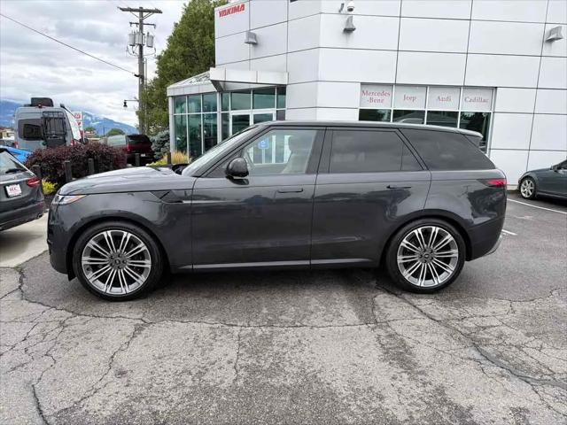 2025 Land Rover Range Rover Sport P360 SE