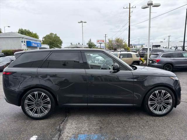 2025 Land Rover Range Rover Sport P360 SE