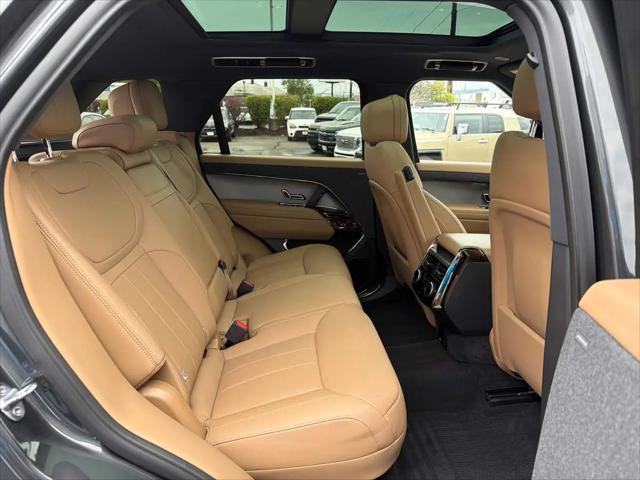 2025 Land Rover Range Rover Sport P360 SE