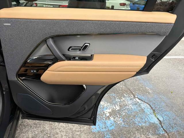 2025 Land Rover Range Rover Sport P360 SE