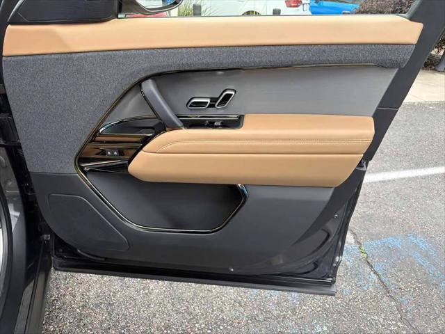 2025 Land Rover Range Rover Sport P360 SE