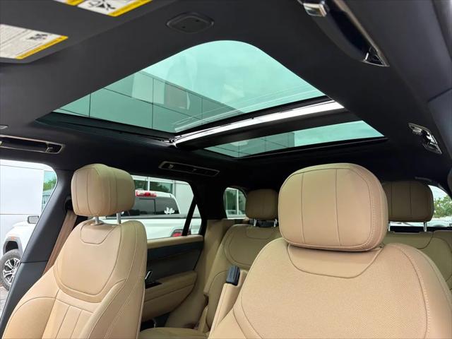 2025 Land Rover Range Rover Sport P360 SE