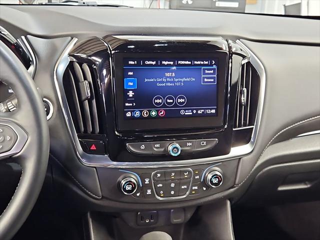 2023 Chevrolet Traverse AWD LT Cloth