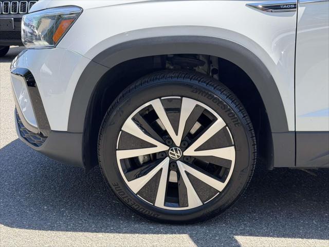 2024 Volkswagen Taos 1.5T SE