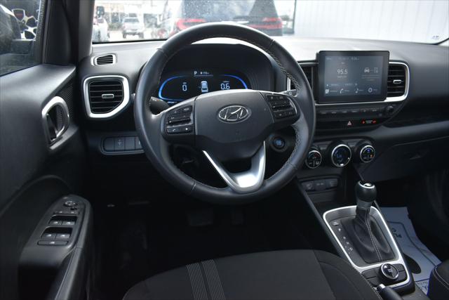 2025 Hyundai Venue SEL
