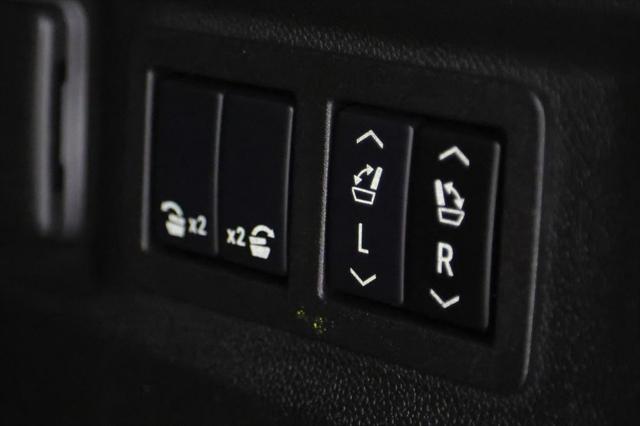 2025 GMC Yukon 4WD AT4