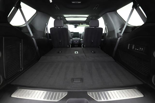 2025 GMC Yukon 4WD AT4