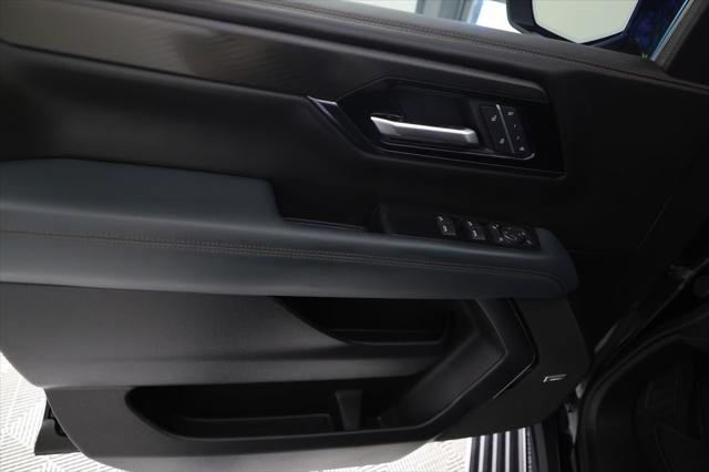 2025 GMC Yukon 4WD AT4