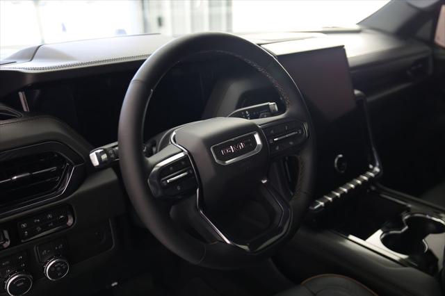 2025 GMC Yukon 4WD AT4