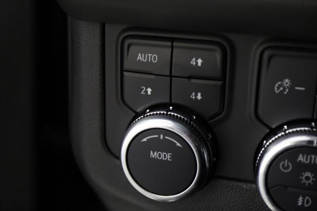 2025 GMC Yukon 4WD AT4