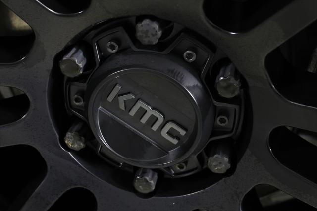 2025 GMC Yukon 4WD AT4