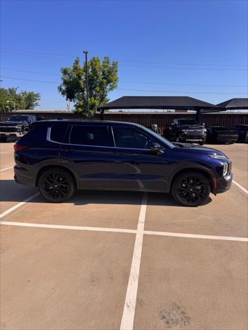 2022 Mitsubishi Outlander Black Edition 2WD