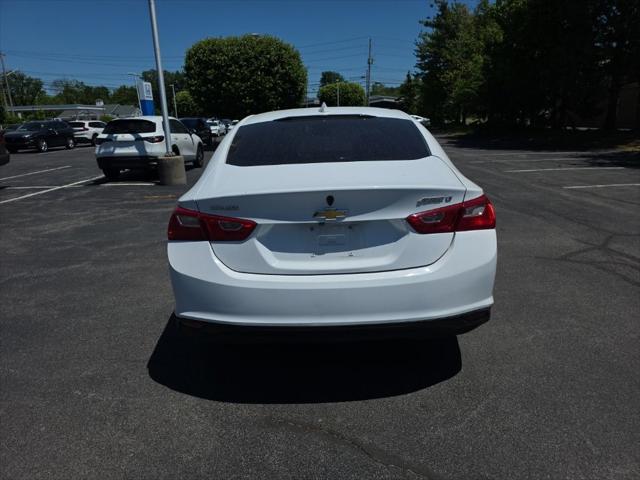 2017 Chevrolet Malibu 1LT
