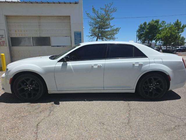 2021 Chrysler 300 Touring