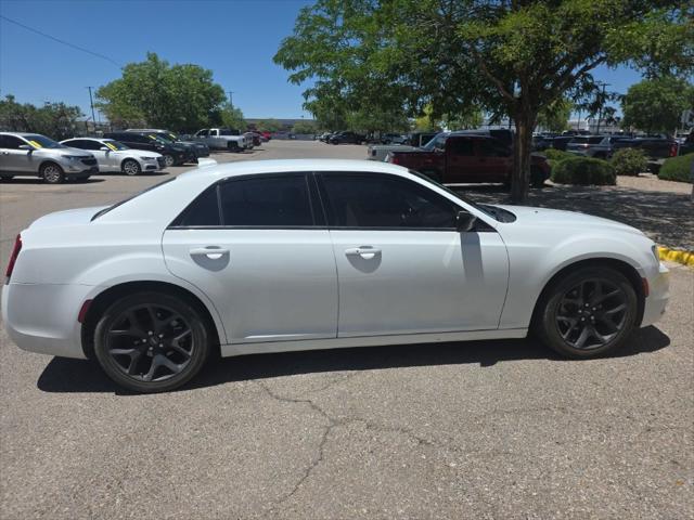 2021 Chrysler 300 Touring
