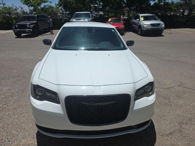 2021 Chrysler 300 Touring