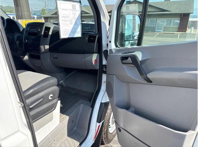 2007 Dodge Sprinter 1 Owner High Roof Cargo Van v6 Diesel Clean Carfax