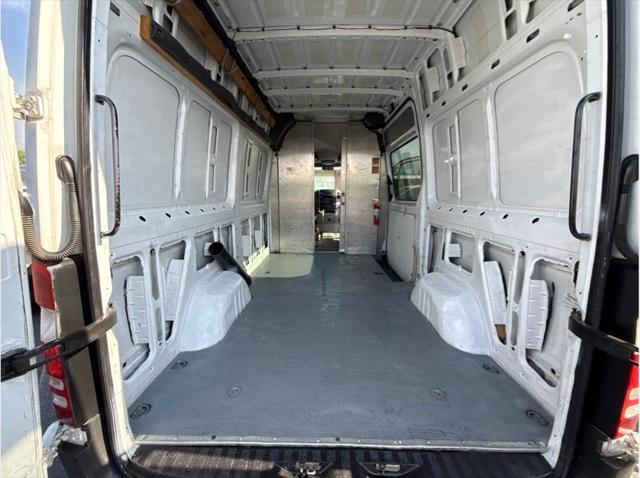 2007 Dodge Sprinter 1 Owner High Roof Cargo Van v6 Diesel Clean Carfax