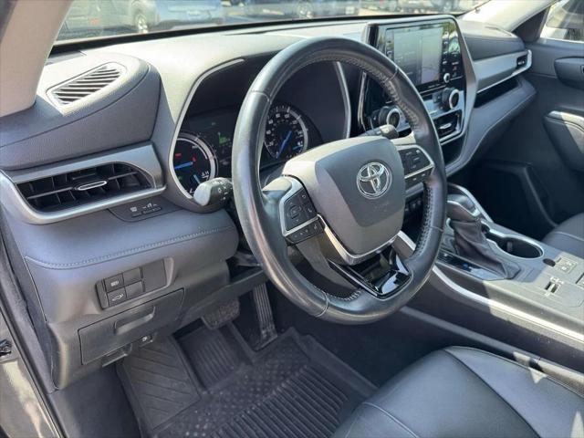 2020 Toyota Highlander Hybrid XLE 2020 Toyota Highlander Hybrid XLE