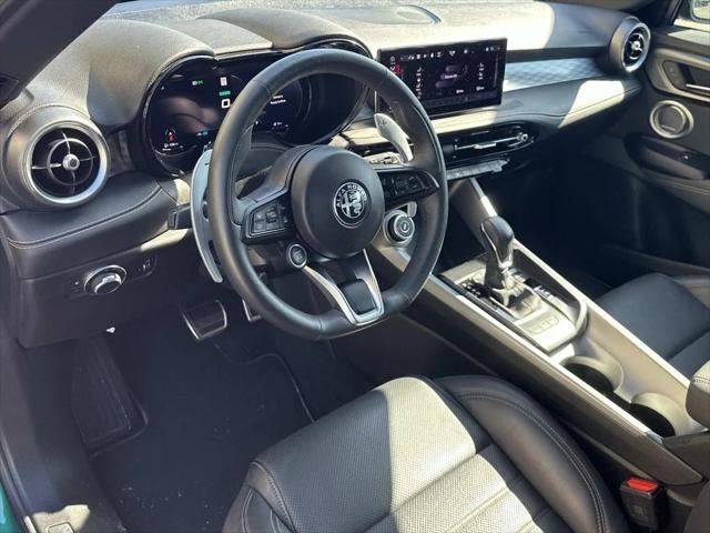 2025 Alfa Romeo Tonale Hybrid Base