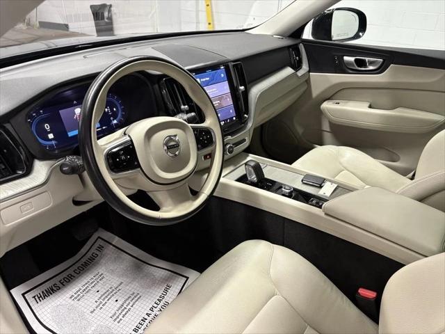 2024 Volvo Xc60 B5 Plus Dark Theme