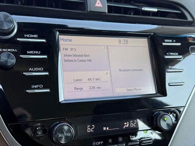 2018 Toyota Camry Hybrid LE 2018 Toyota Camry Hybrid LE