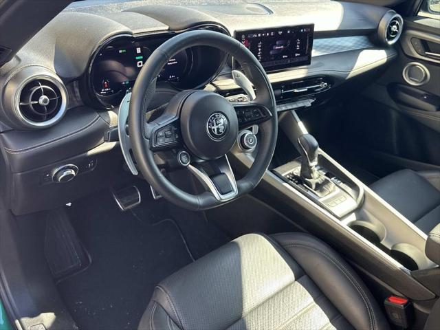 2025 Alfa Romeo Tonale Hybrid Base