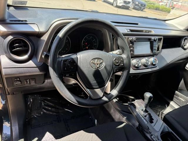 2018 Toyota RAV4 LE 2018 Toyota RAV4 LE