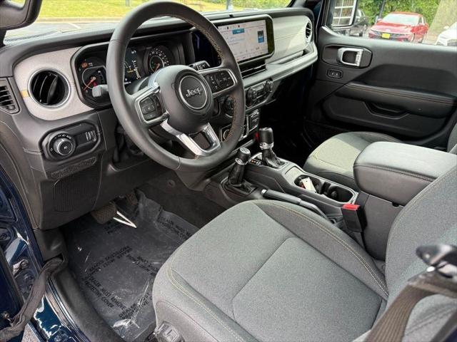 2025 Jeep Wrangler 4-Door Sahara 4x4