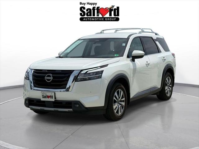 2022 Nissan Pathfinder SL 4WD