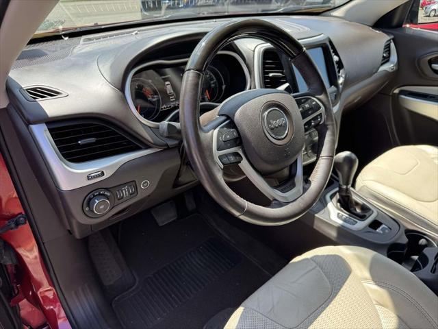 2016 Jeep Cherokee Overland 2016 Jeep Cherokee Overland