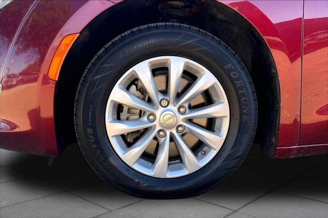 Used 2018 Chrysler Pacifica Touring Plus For Sale in Lubbock, TX