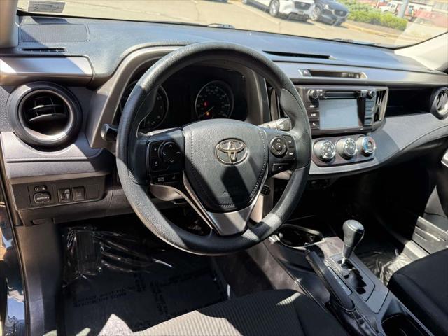 2018 Toyota RAV4 LE 2018 Toyota RAV4 LE