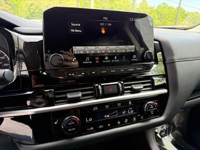 2025 Nissan Pathfinder SL 4WD