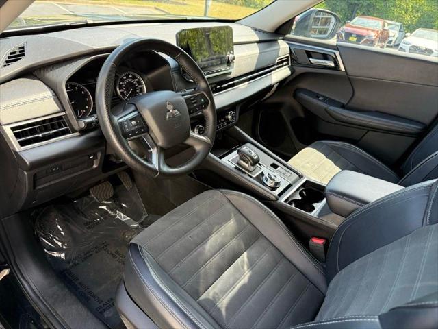 2024 Mitsubishi Outlander SE BLACK EDITION