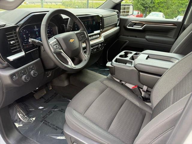 2026 Chevrolet Silverado 1500 4WD Crew Cab Standard Bed LT