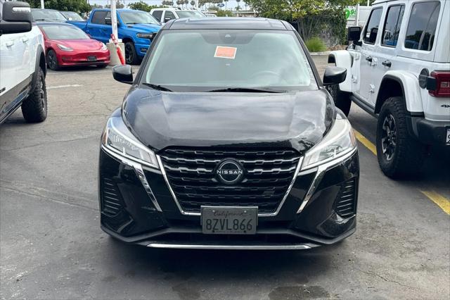 2022 Nissan Kicks S Xtronic CVT