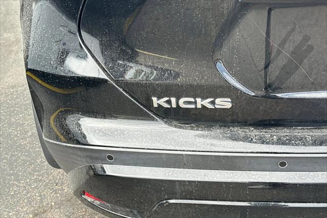2022 Nissan Kicks S Xtronic CVT