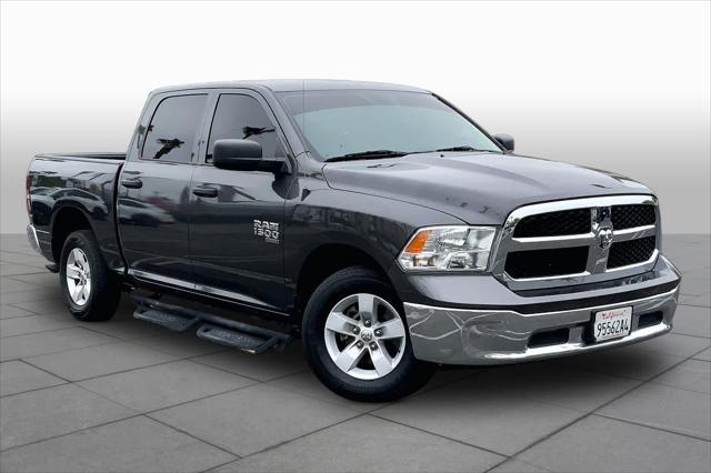 2022 Ram 1500 Classic SLT Crew Cab 4x2 5'7" Box