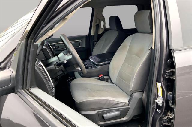 2022 Ram 1500 Classic SLT Crew Cab 4x2 5'7" Box