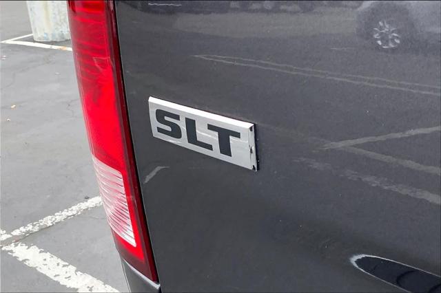2022 Ram 1500 Classic SLT Crew Cab 4x2 5'7" Box