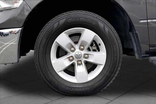 2022 Ram 1500 Classic SLT Crew Cab 4x2 5'7" Box